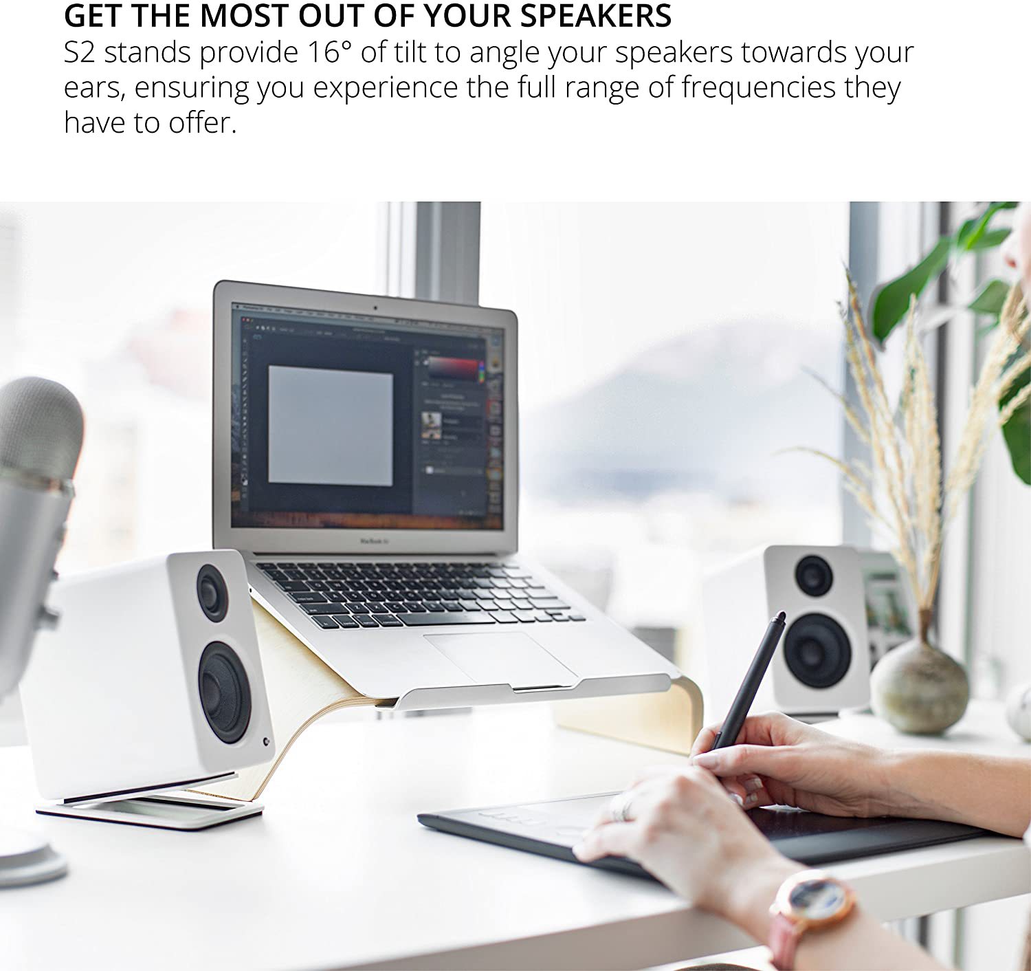 Edifier MR4 흰색 책상 설치 용품용 중형 책장 - Speaker Desk Setup 리뷰 및 가격